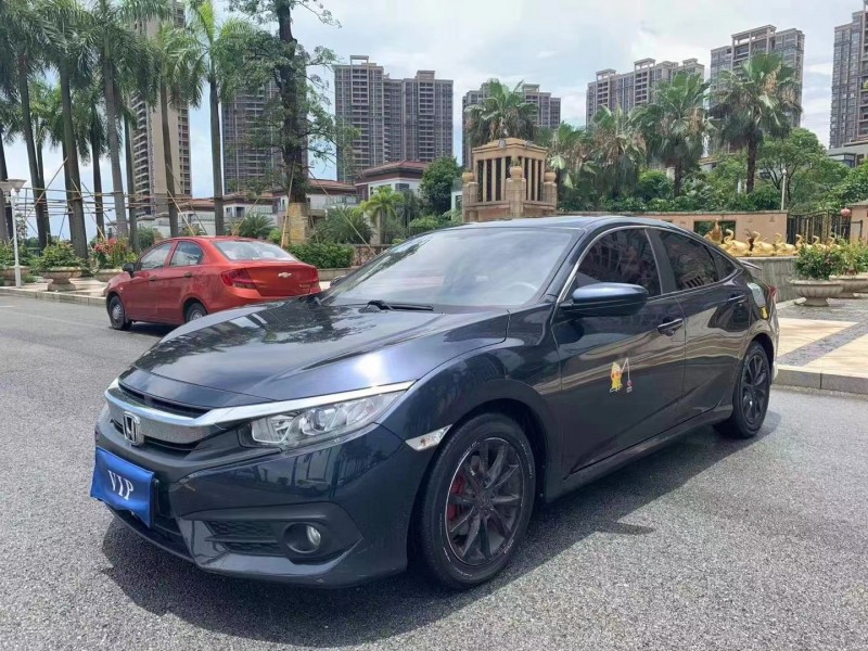 佛山17年本田思域2