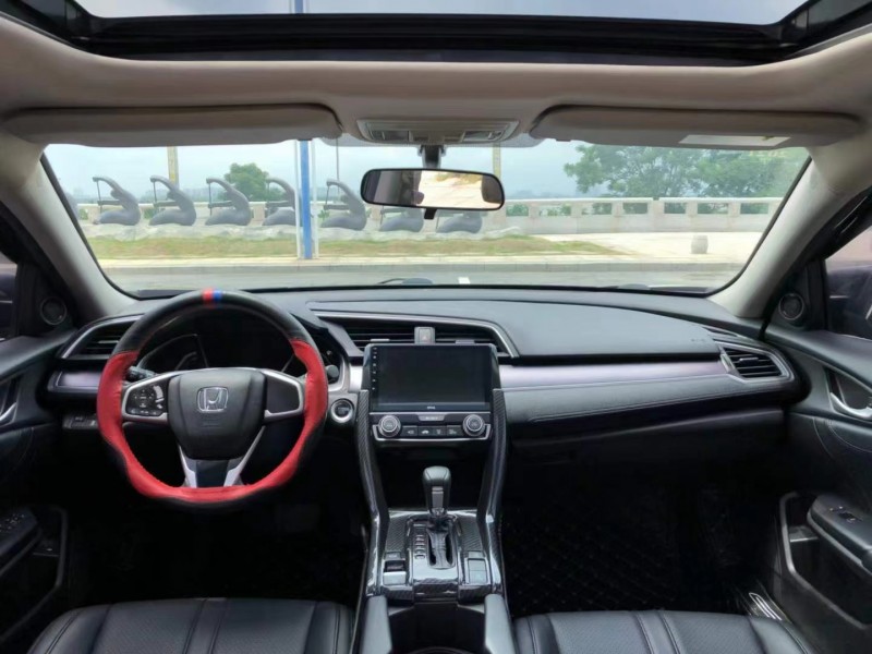 佛山17年本田思域8