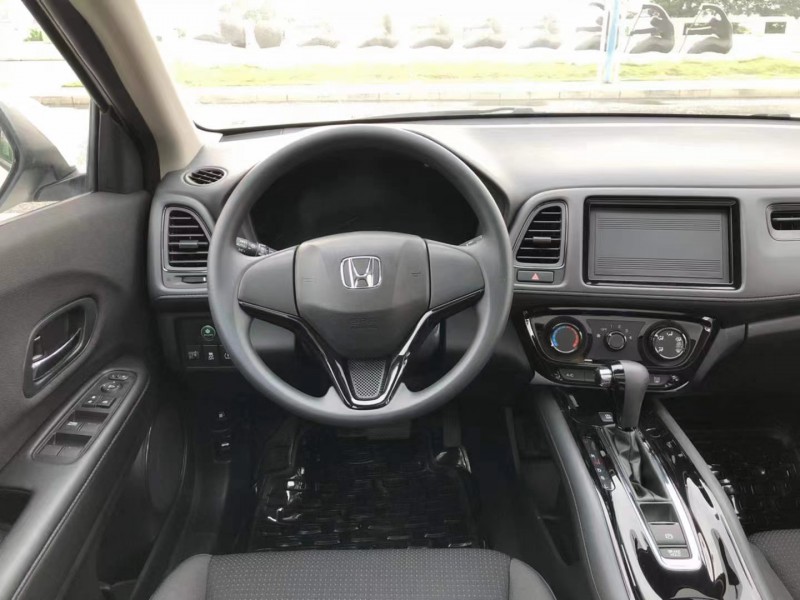 佛山20年本田缤智9