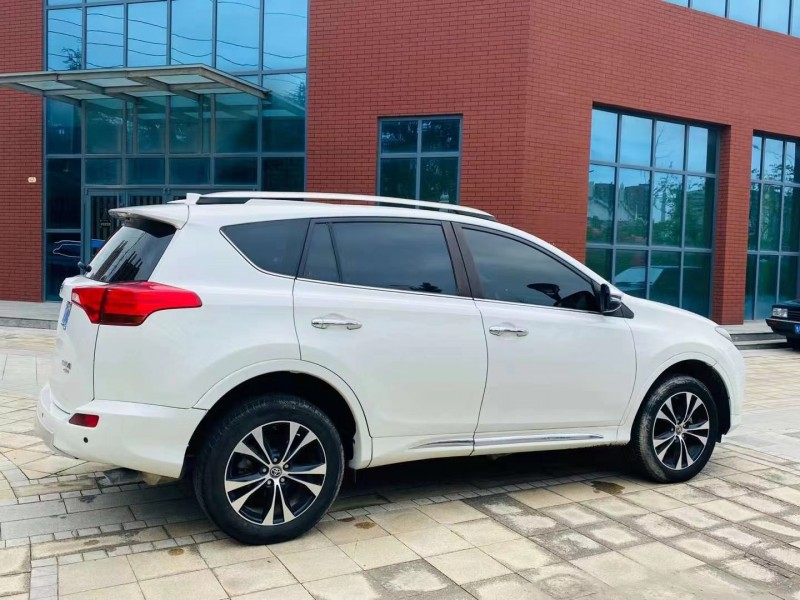 濟南15年豐田RAV48