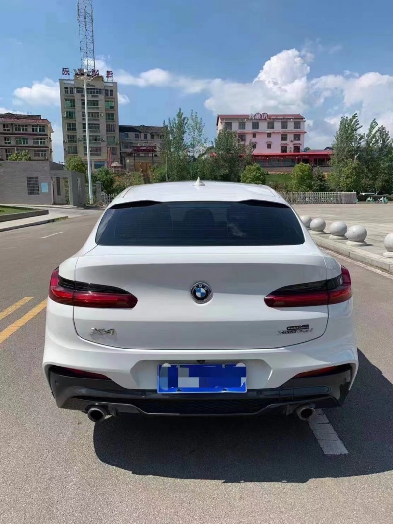 婁底19年寶馬X48