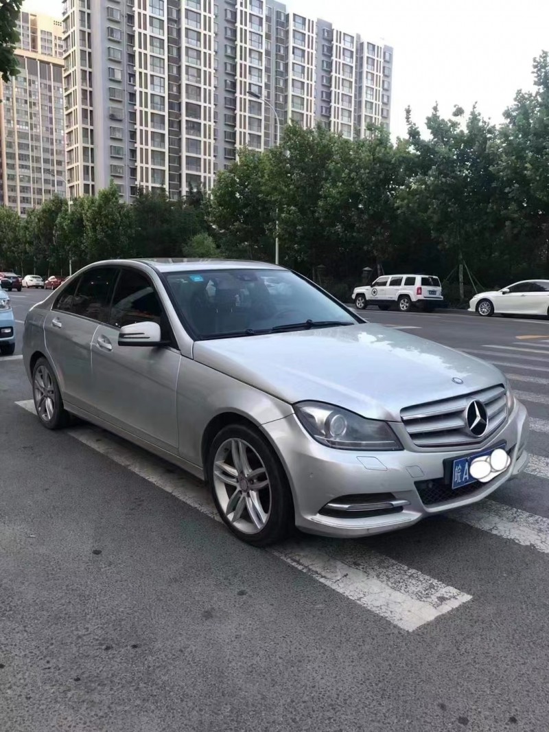 臨沂12年奔馳C2