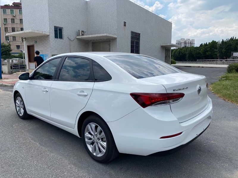 广州21年别克英朗8