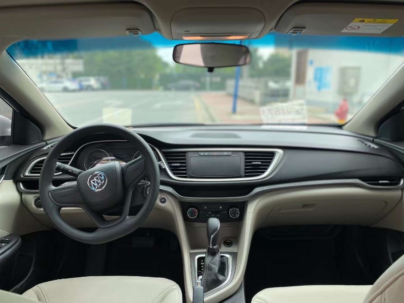 广州21年别克英朗1