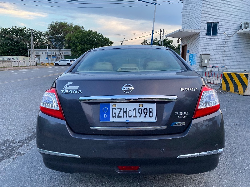 广州12年日产天籁6