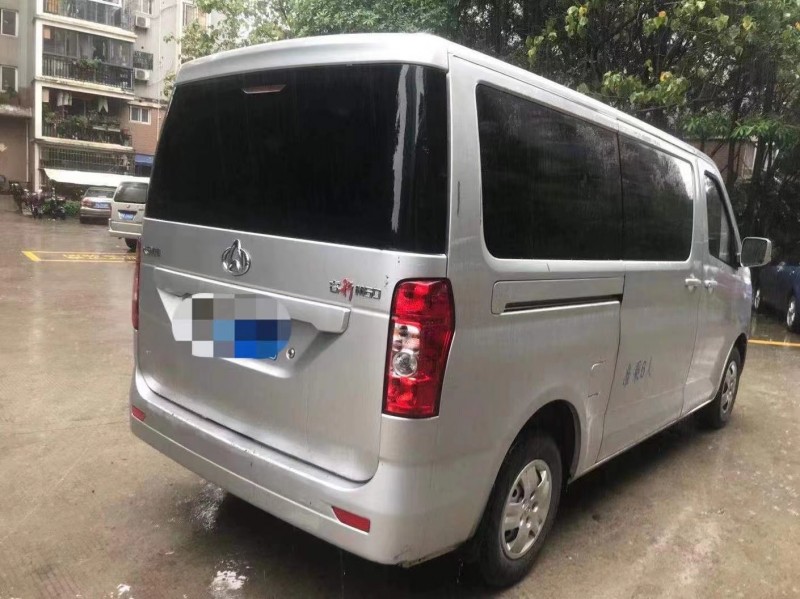 銅仁20年長安汽車睿行8