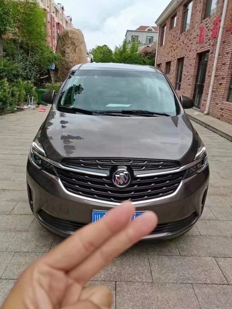 成都21年别克GL81