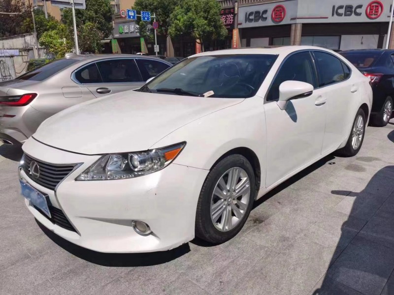 武汉15年雷克萨斯ES2