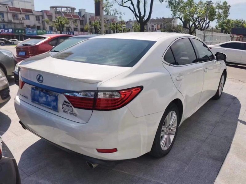 武汉15年雷克萨斯ES7