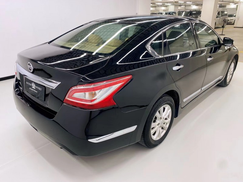 保定14年日产天籁7