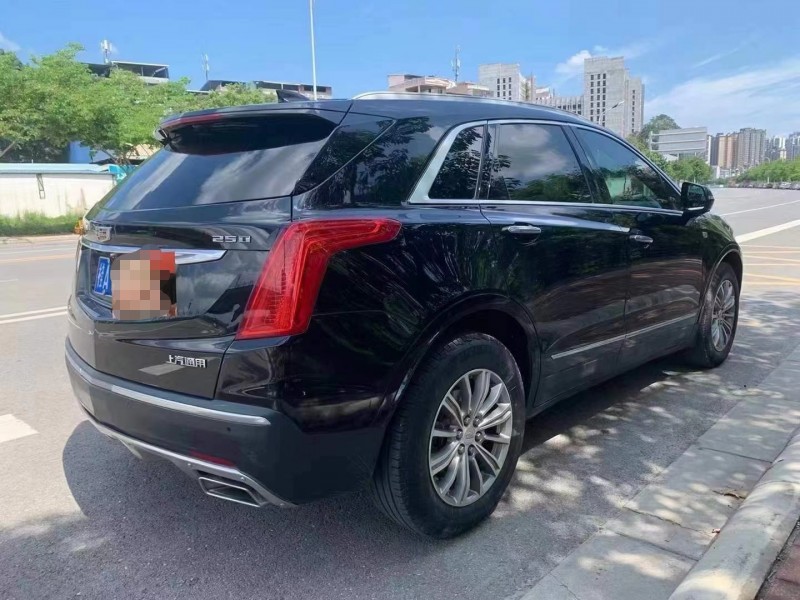 南寧18年凱迪拉克XT58