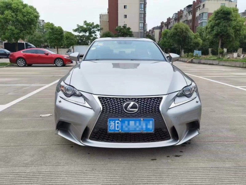 溫州16年雷克薩斯IS1