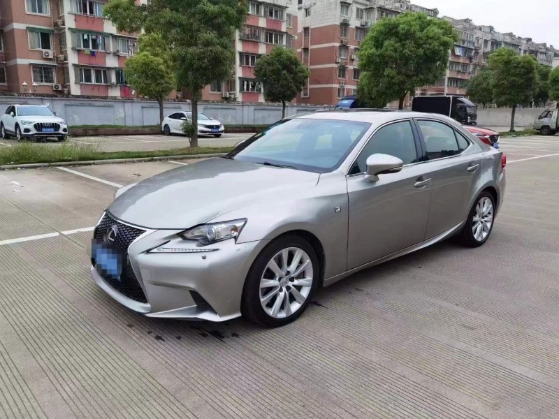 溫州16年雷克薩斯IS2