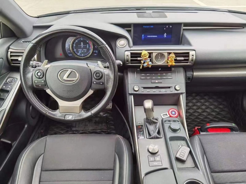 溫州16年雷克薩斯IS3