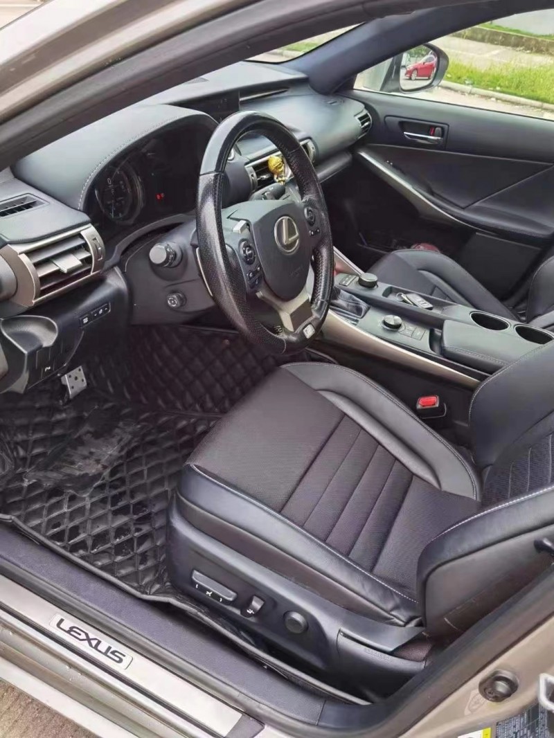 溫州16年雷克薩斯IS5