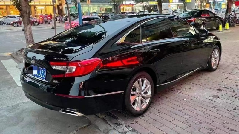 广州20年本田雅阁7