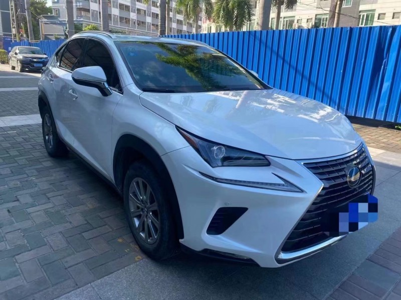 广州19年雷克萨斯NX3