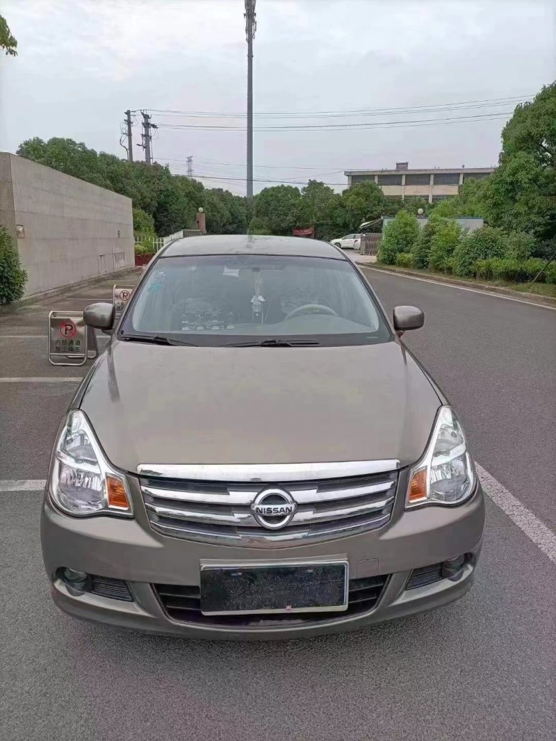 南通10年日產軒逸1