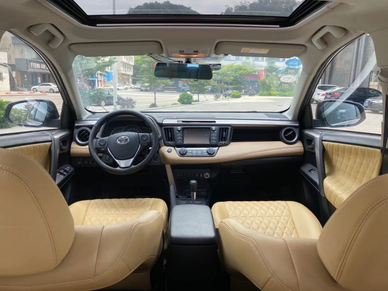 东莞17年丰田RAV4荣放4
