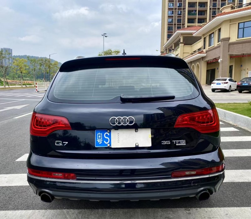 广州13年奥迪Q79