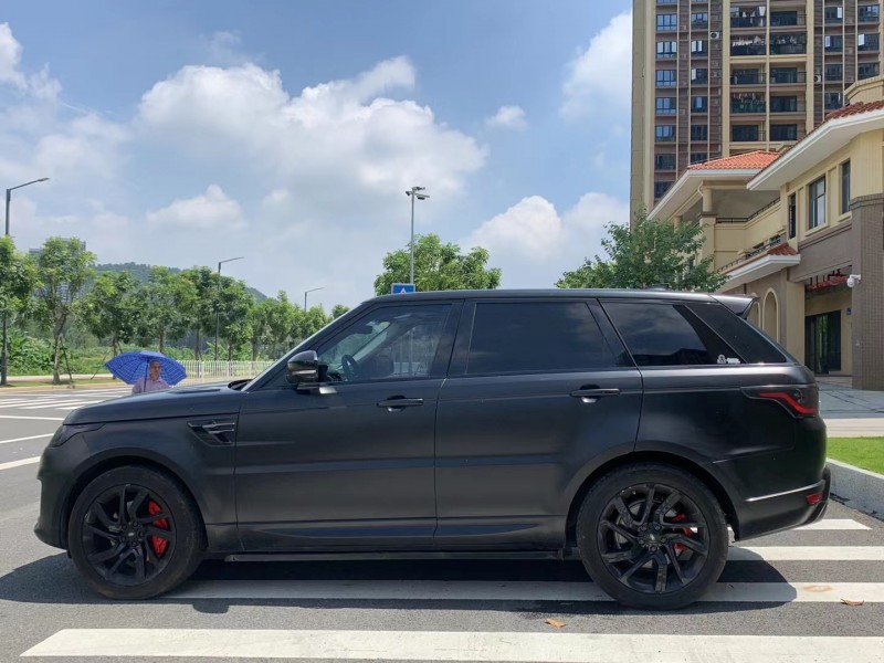 广州19年路虎揽胜运动4