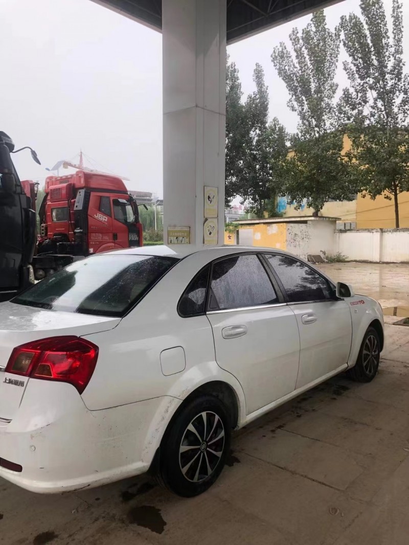 枣庄16年别克凯越8