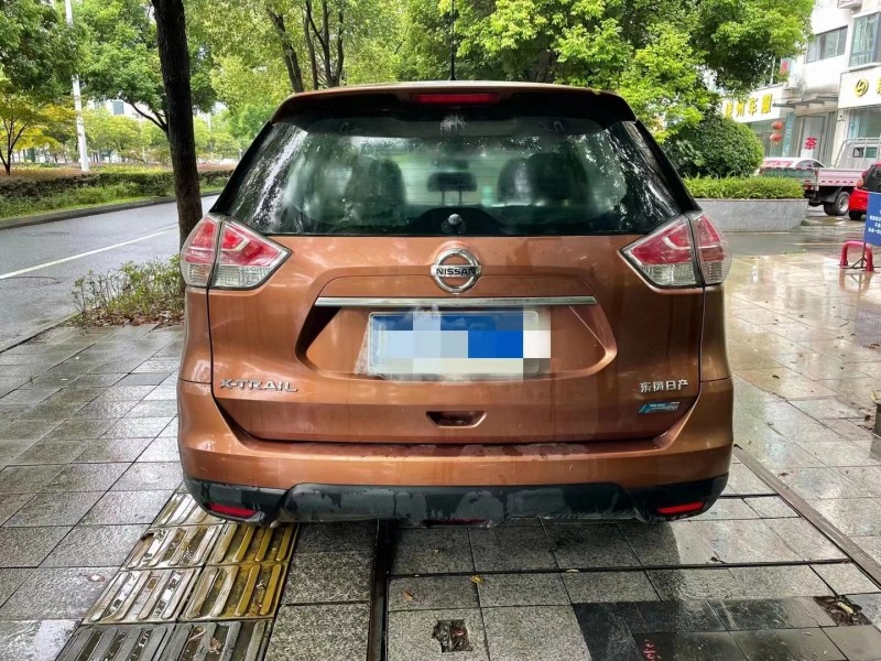 瀘州14年日產奇駿2