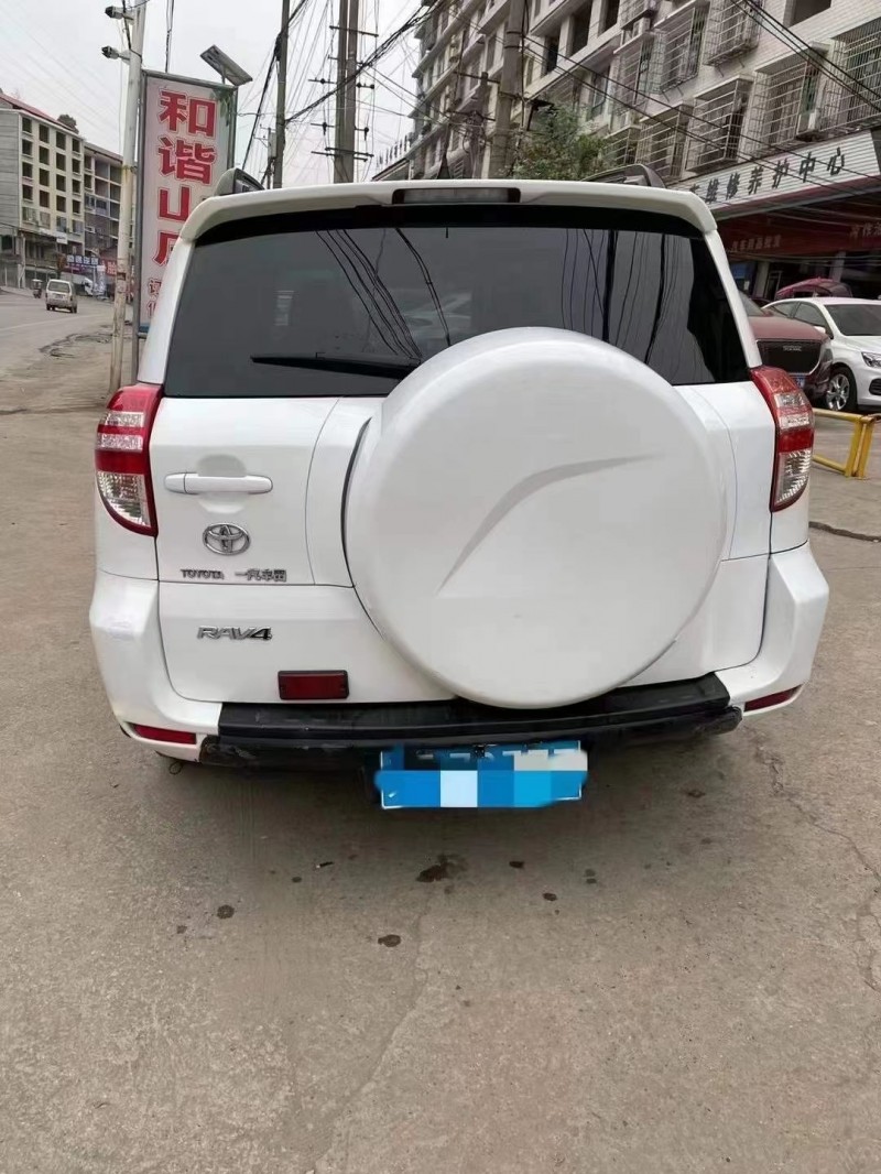 株洲11年豐田RAV42