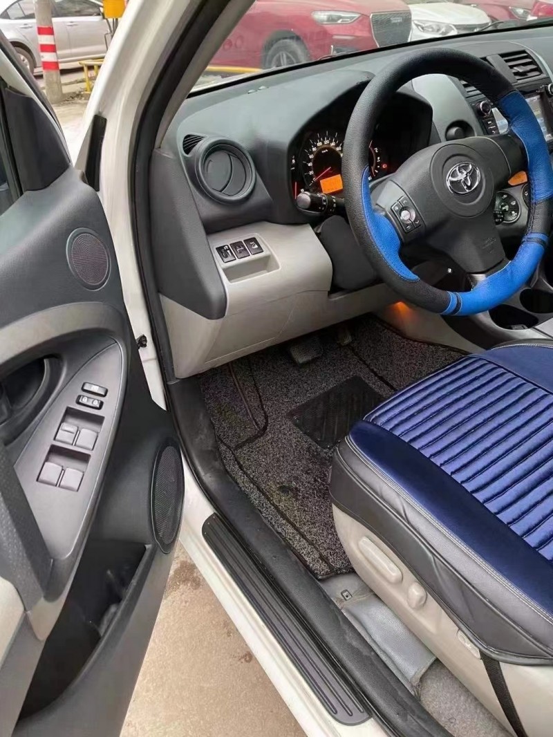 株洲11年豐田RAV44