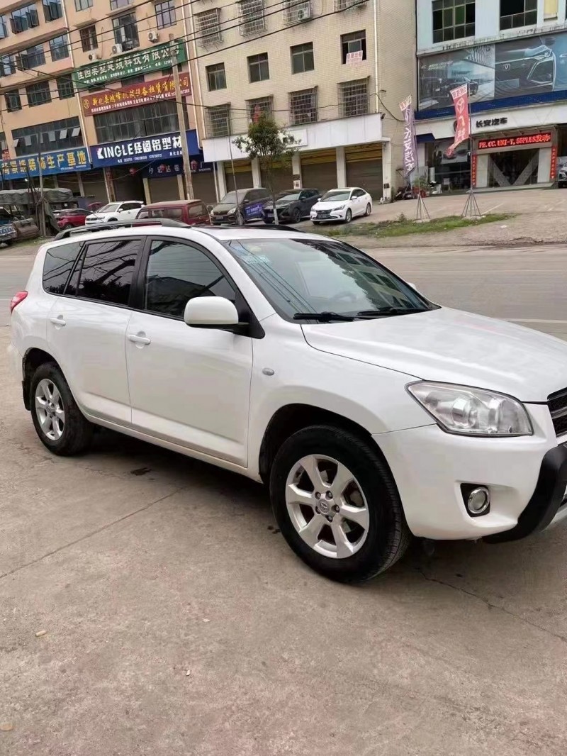 株洲11年豐田RAV45