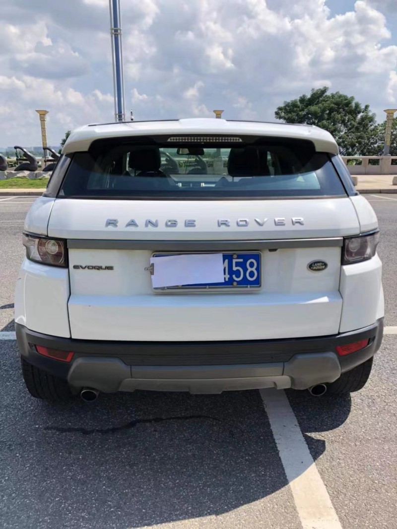 佛山14年路虎极光4