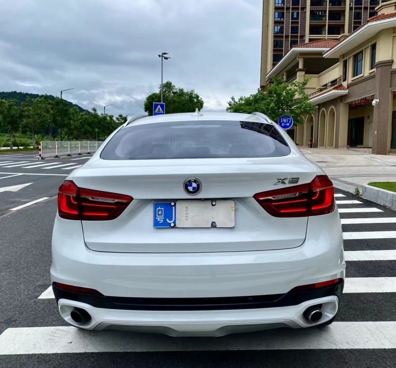 广州16年宝马X69