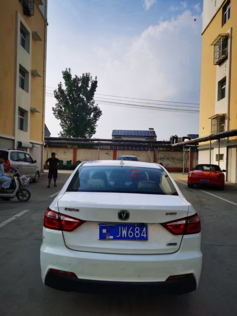 徐州17年长安汽车悦翔V71