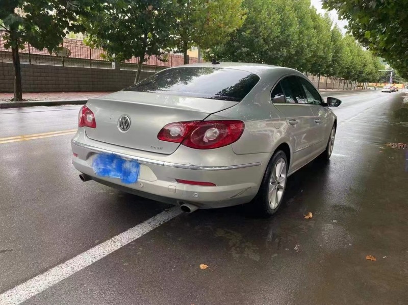 济宁11年大众CC8