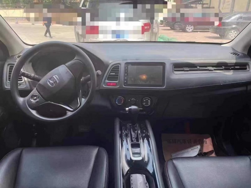 邢台17年本田缤智5