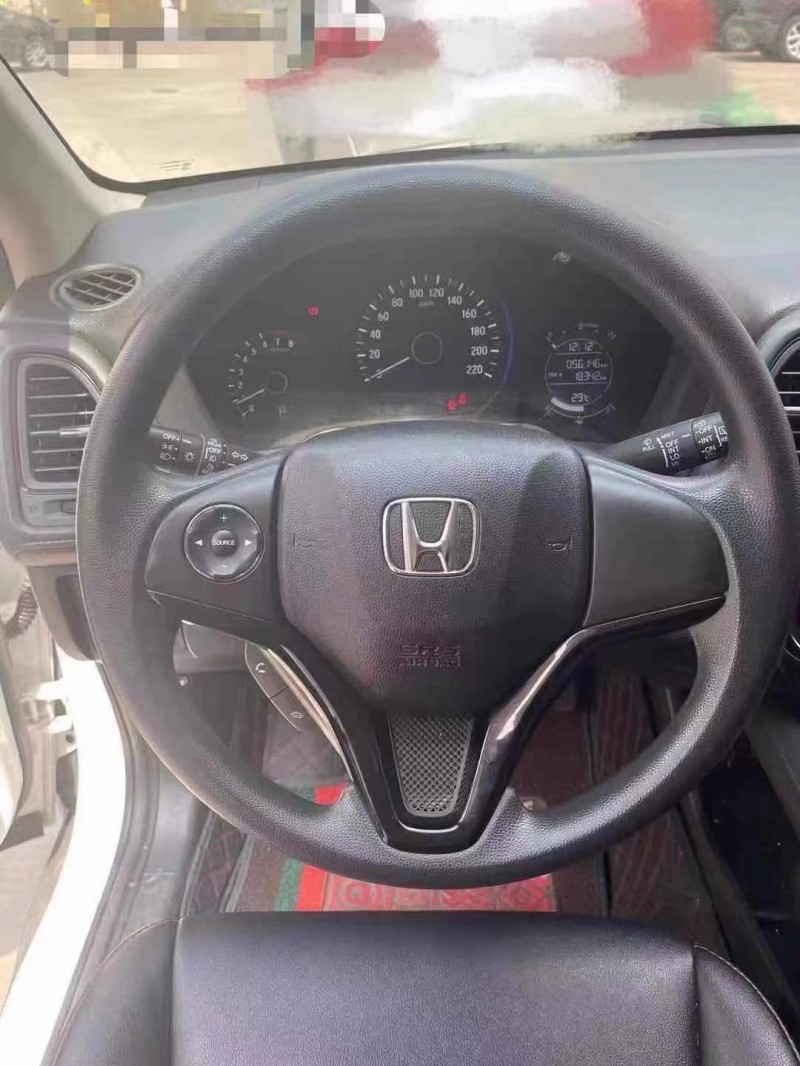 邢台17年本田缤智6