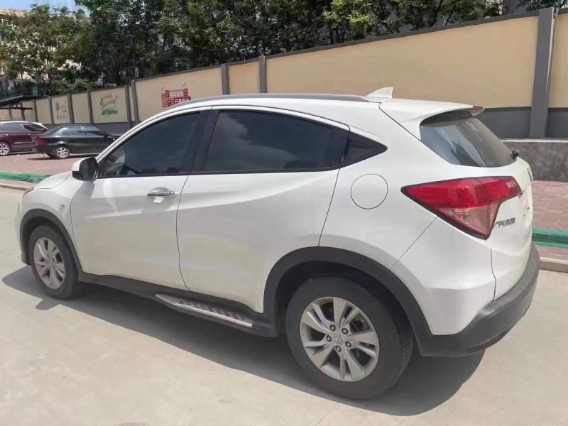 邢台17年本田缤智7