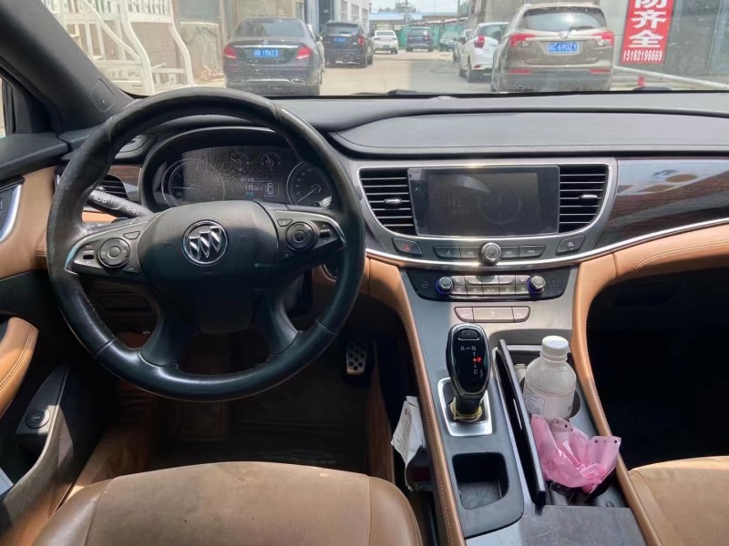 徐州16年别克君越5