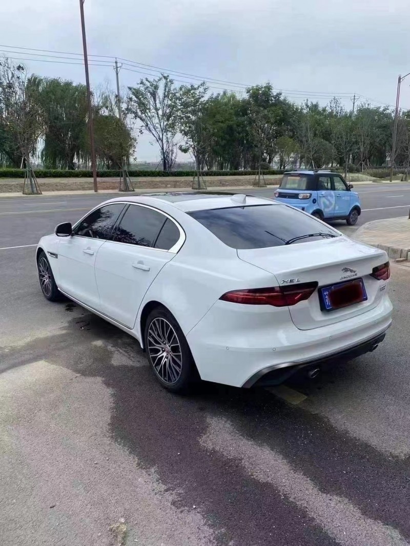 蘇州20年捷豹XE8