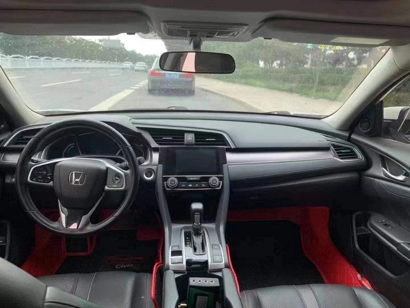 潍坊16年本田思域4