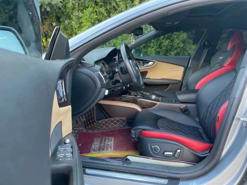 潍坊15年奥迪A76