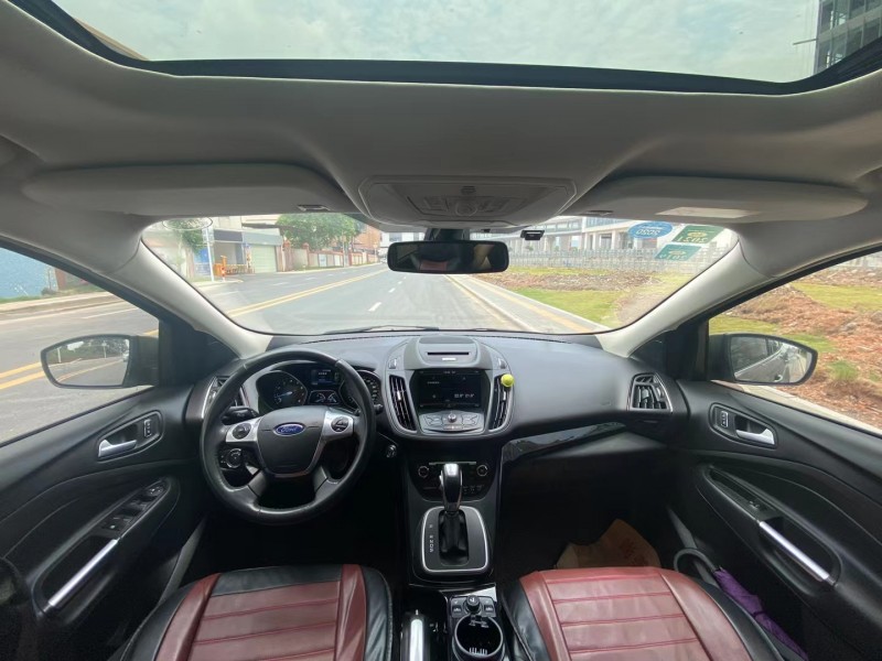 广州15年福特翼虎7