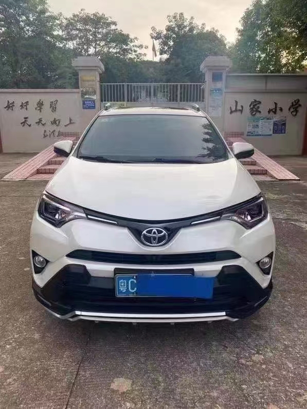 珠海16年豐田RAV41