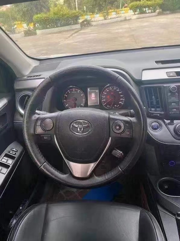 珠海16年豐田RAV45