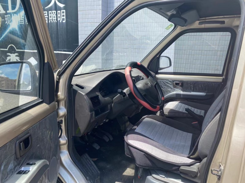 廣州20年五菱汽車之光6