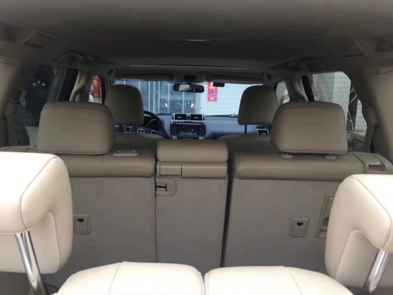 保定17年丰田普拉多6