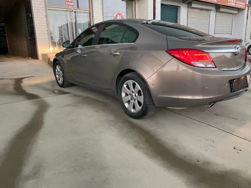 保定11年别克君威8