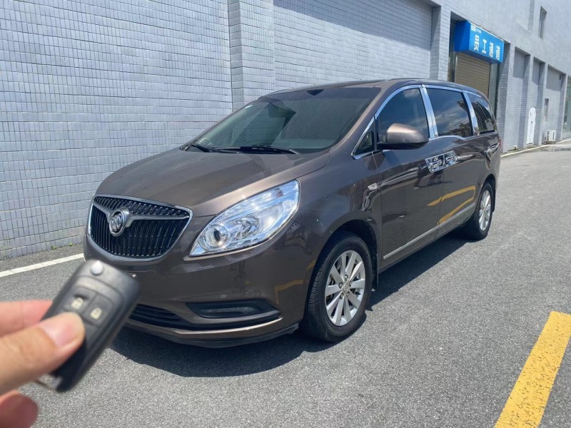 广州18年别克GL82