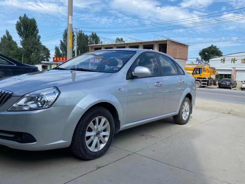 保定13年别克凯越2