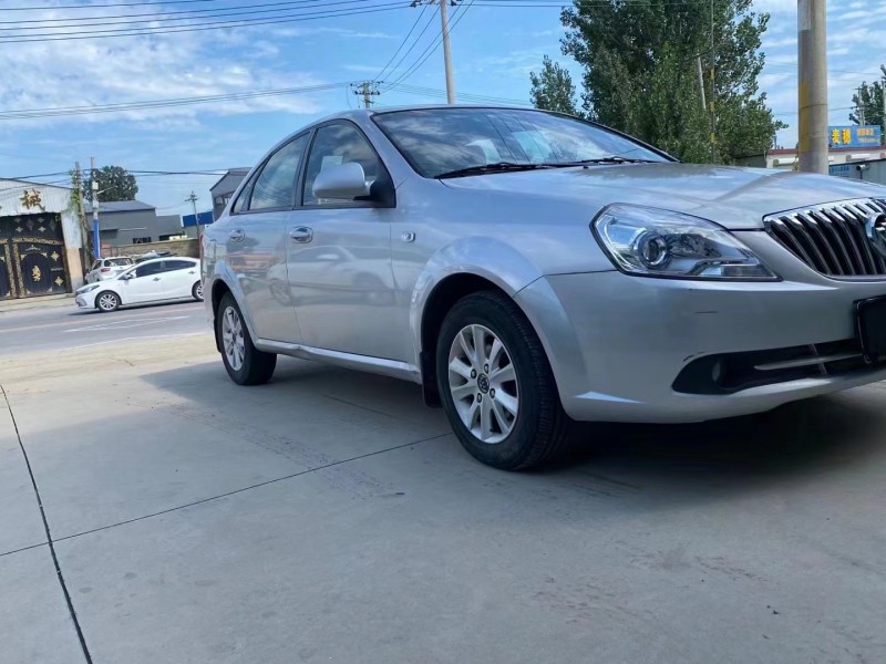 保定13年别克凯越3